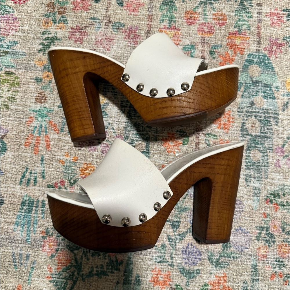 Elegant White Leather Mules with Wooden Heel